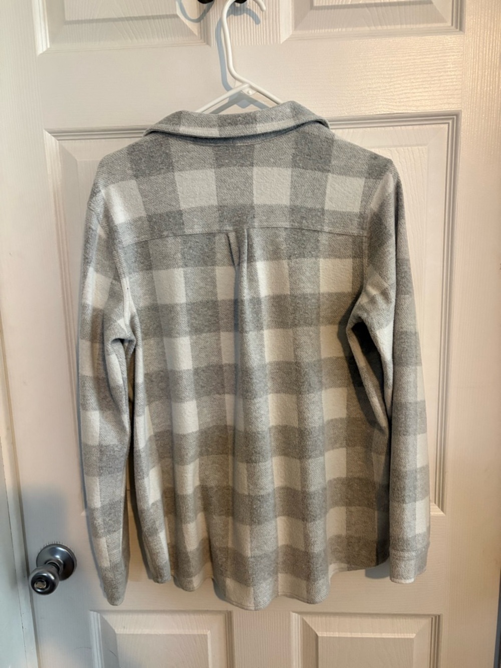 Gray & White Plaid Button-Up Shacket - Picture 2 of 4
